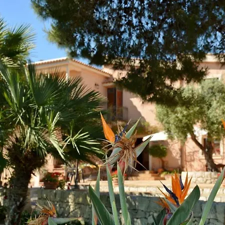 Borgo Levante Farm stay *