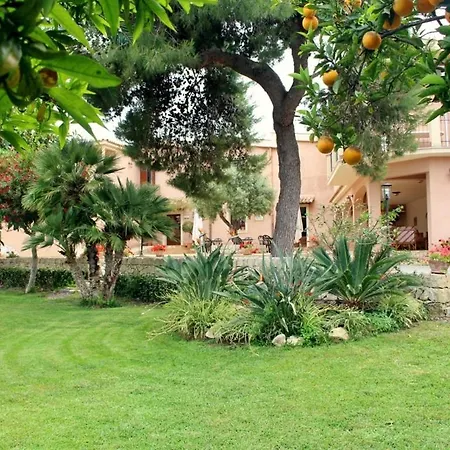 Borgo Levante Farm stay *