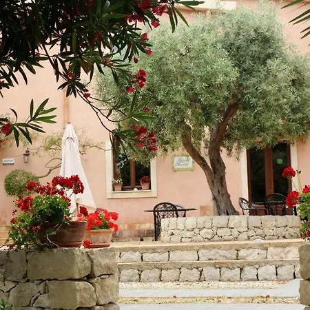 Borgo Levante * Agnone Bagni